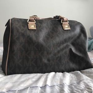 Micheal Kors Handbag